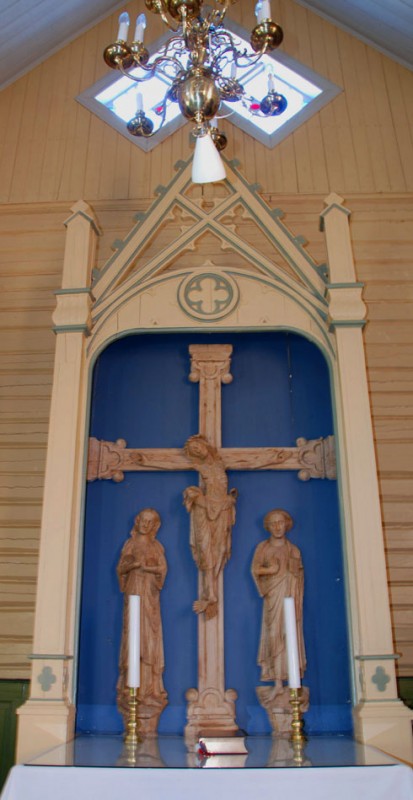 kjose-kirke-alterfigurer